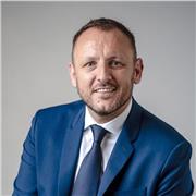 Profesional experto da clases online de Controller Financiero